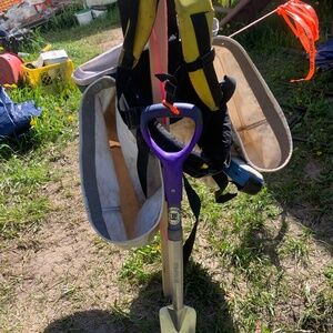 Bush pro shovel, bags and Viking boots